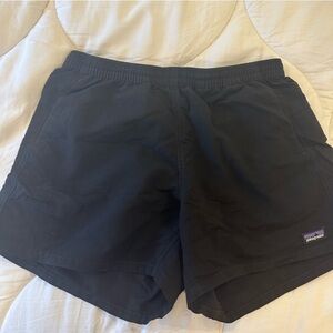 Patagonia Women’s 5” Black Baggies